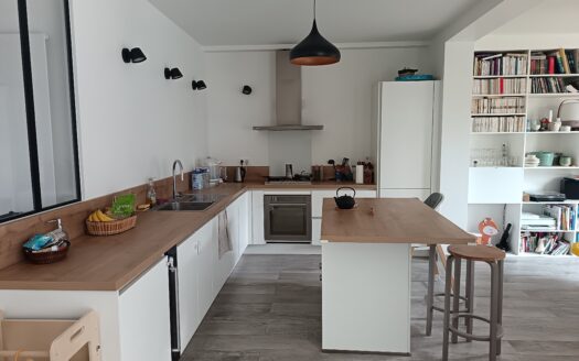 Maison meublée de 4 pièces avec jardin